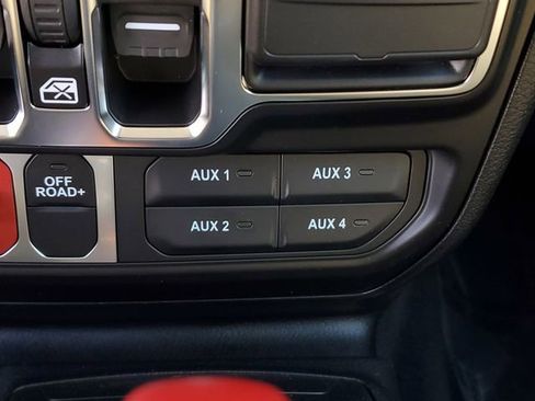 New 2026 Jeep Wrangler Unlimited Sport image 31