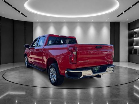 Used 2024 Chevrolet Silverado 1500 LT AWD/4WD image 3