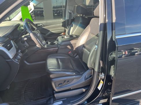Used 2018 GMC Yukon XL SLT w/ Premium Edition AWD/4WD image 29
