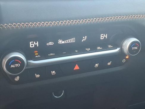 Used 2025 MAZDA CX-50 AWD 2.5 Turbo w/ Premium Pkg image 12