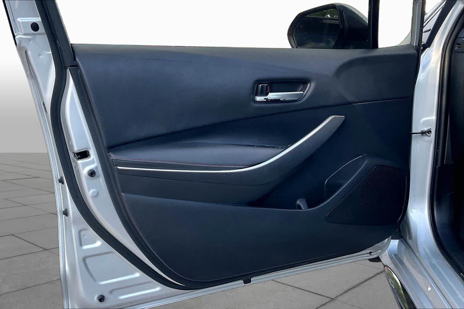 Used 2024 Toyota Corolla SE FWD image 21