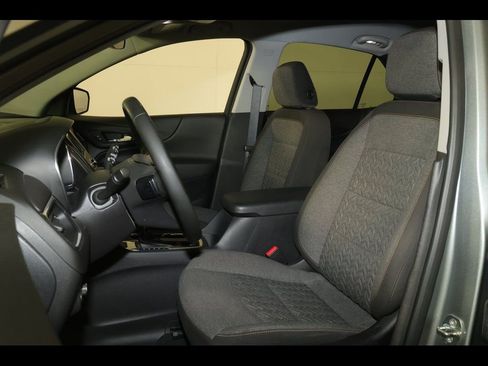 Used 2023 Chevrolet Equinox LT image 19