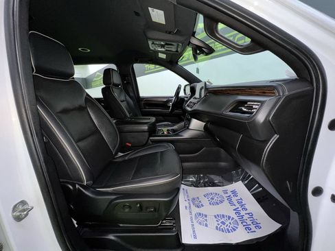Used 2022 Chevrolet Suburban Premier AWD/4WD image 30