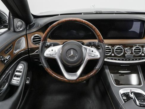 Used 2019 Mercedes-Benz Maybach S 560 4MATIC image 8