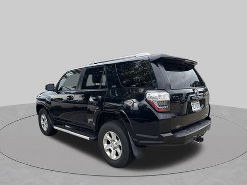 Used 2014 Toyota 4Runner SR5 AWD/4WD image 9