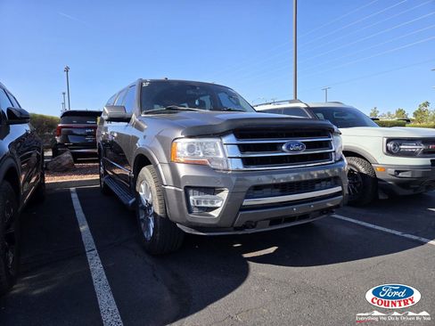 Used 2017 Ford Expedition Limited image 1