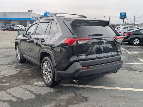 Used 2025 Toyota RAV4 XLE Premium image 7