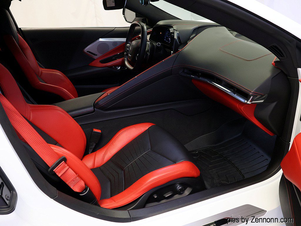Used 2020 Chevrolet Corvette Stingray Premium Cpe w/ 3LT Preferred Equipment Group RWD image 33