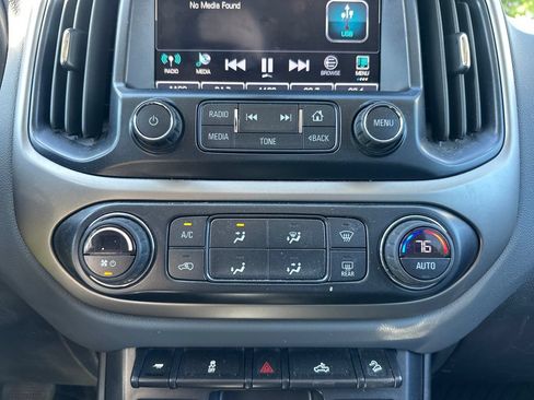 Used 2016 Chevrolet Colorado Z71 RWD image 46