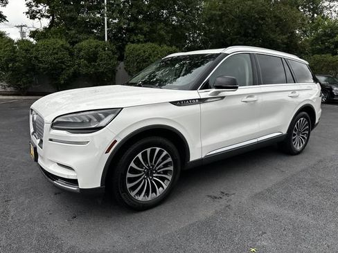 Certified 2023 Lincoln Aviator AWD w/ Premium Package image 9