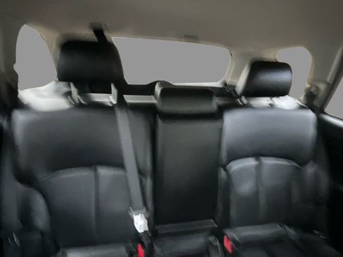 Used 2011 Subaru Outback 3.6R Limited w/ PWR Moonroof Pkg image 13