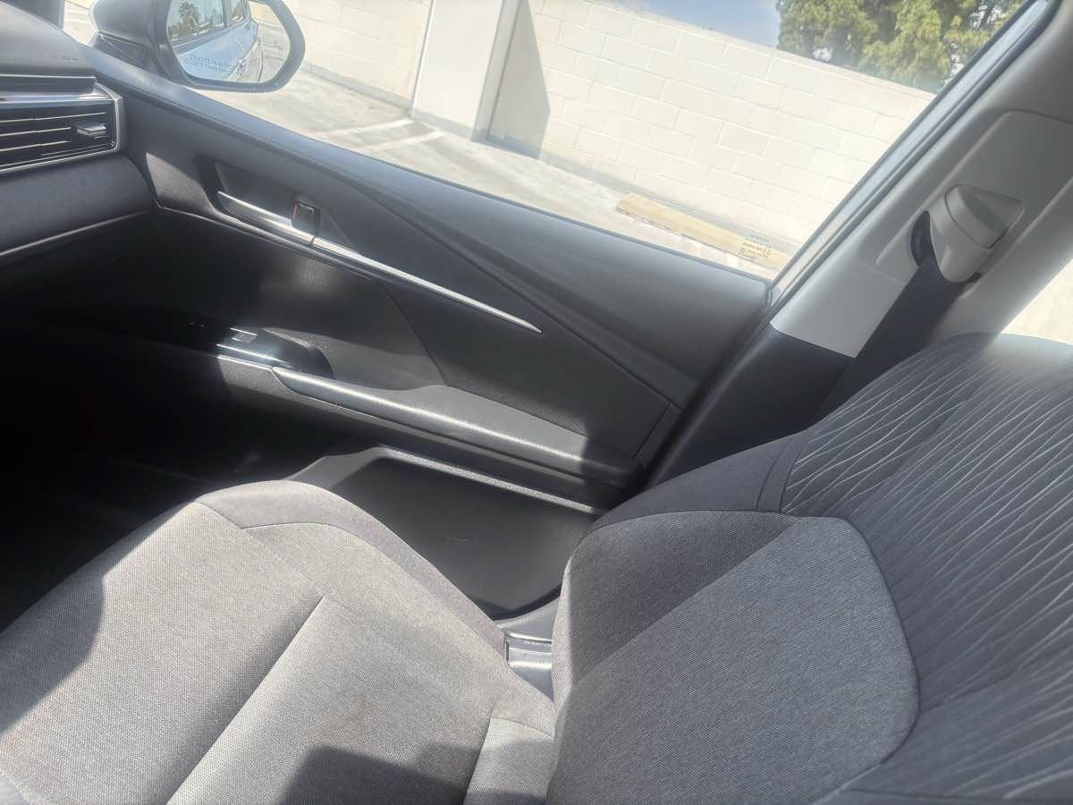 Used 2025 Toyota Camry LE FWD image 24