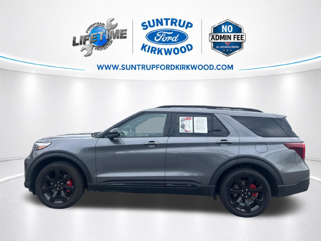 Used 2022 Ford Explorer ST w/ Equipment Group 401A AWD/4WD image 2