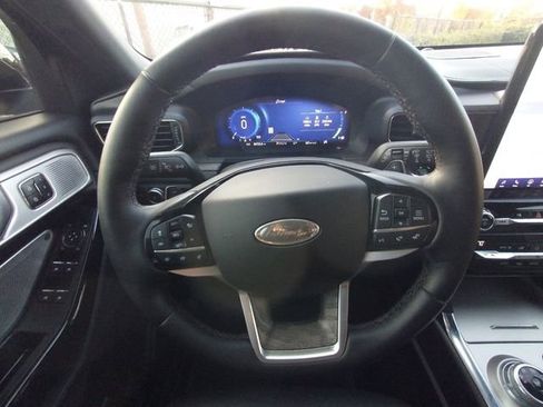 Used 2021 Ford Explorer Platinum w/ Equipment Group 601A image 39