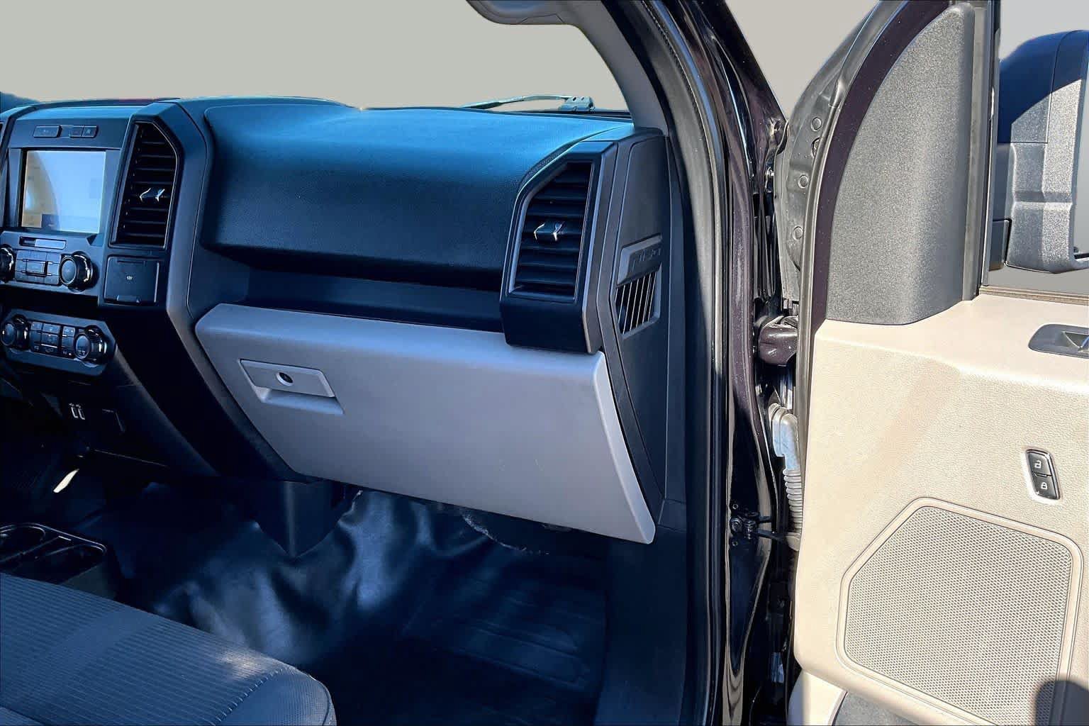 Used 2019 Ford F150 XL w/ Equipment Group 101A Mid AWD/4WD image 18