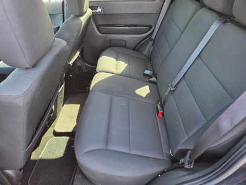 Used 2011 Ford Escape XLT w/ 202A Rapid Spec Order Code image 9
