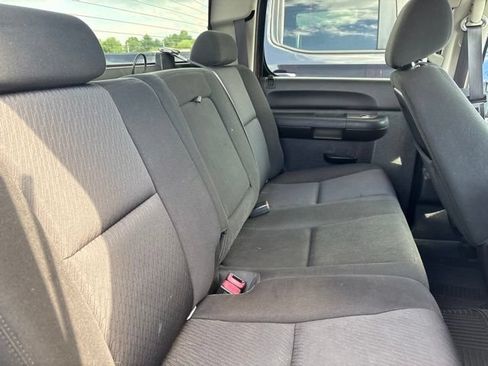 Used 2013 Chevrolet Silverado 2500 LT w/ Interior Plus Package AWD/4WD image 14