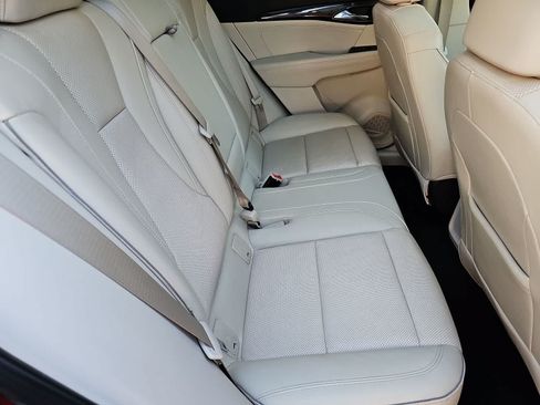 Used 2021 Buick Envision Essence w/ Technology Package I FWD image 17