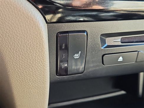 Certified 2022 Honda Pilot Touring image 21