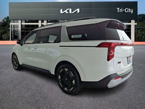 New 2026 Kia Carnival EX image 3
