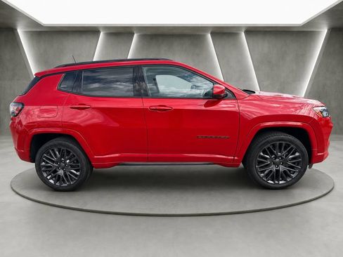 Used 2022 Jeep Compass Limited w/ (RED) Package AWD/4WD image 2