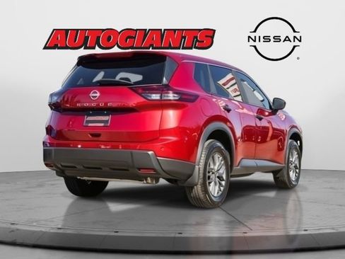 Used 2025 Nissan Rogue S image 7
