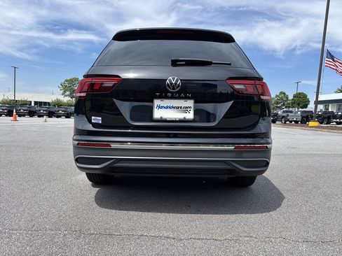 Used 2024 Volkswagen Tiguan S FWD image 9