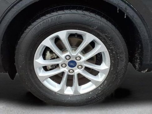 Used 2020 Ford Escape SE image 10