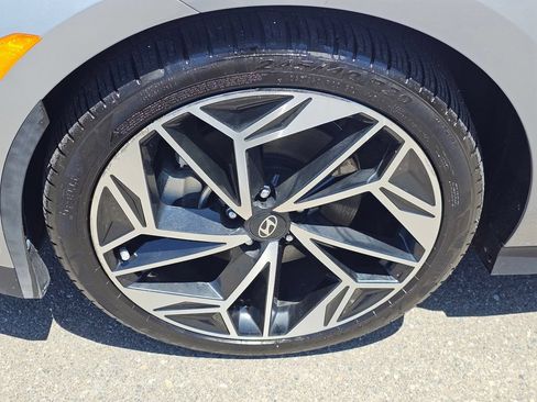 Used 2023 Hyundai Ioniq 6 SEL w/ Cargo Package RWD image 10