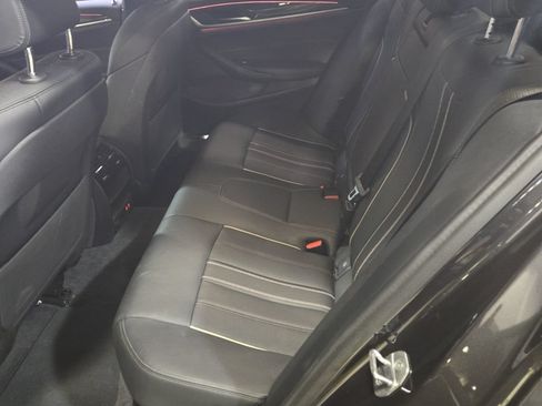 Used 2021 BMW 540i w/ M Sport Package RWD image 4