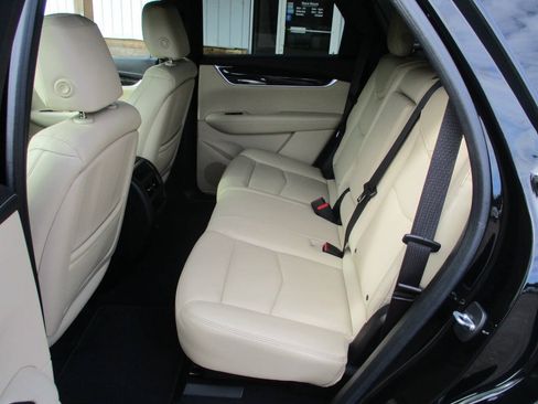 Used 2018 Cadillac XT5 FWD image 19