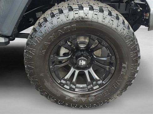 Used 2018 Jeep Wrangler Unlimited Sport S AWD/4WD image 28