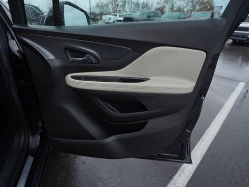 Used 2021 Buick Encore Preferred w/ Safety Package image 21