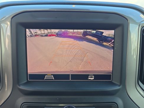 Used 2023 Chevrolet Silverado 1500 Custom image 17