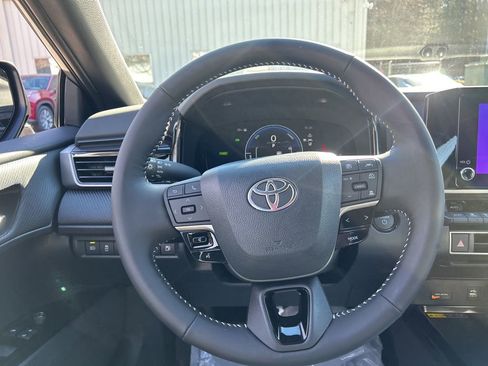 New 2026 Toyota Camry SE image 12