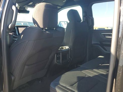 New 2026 RAM 1500 4x4 Crew Cab image 16