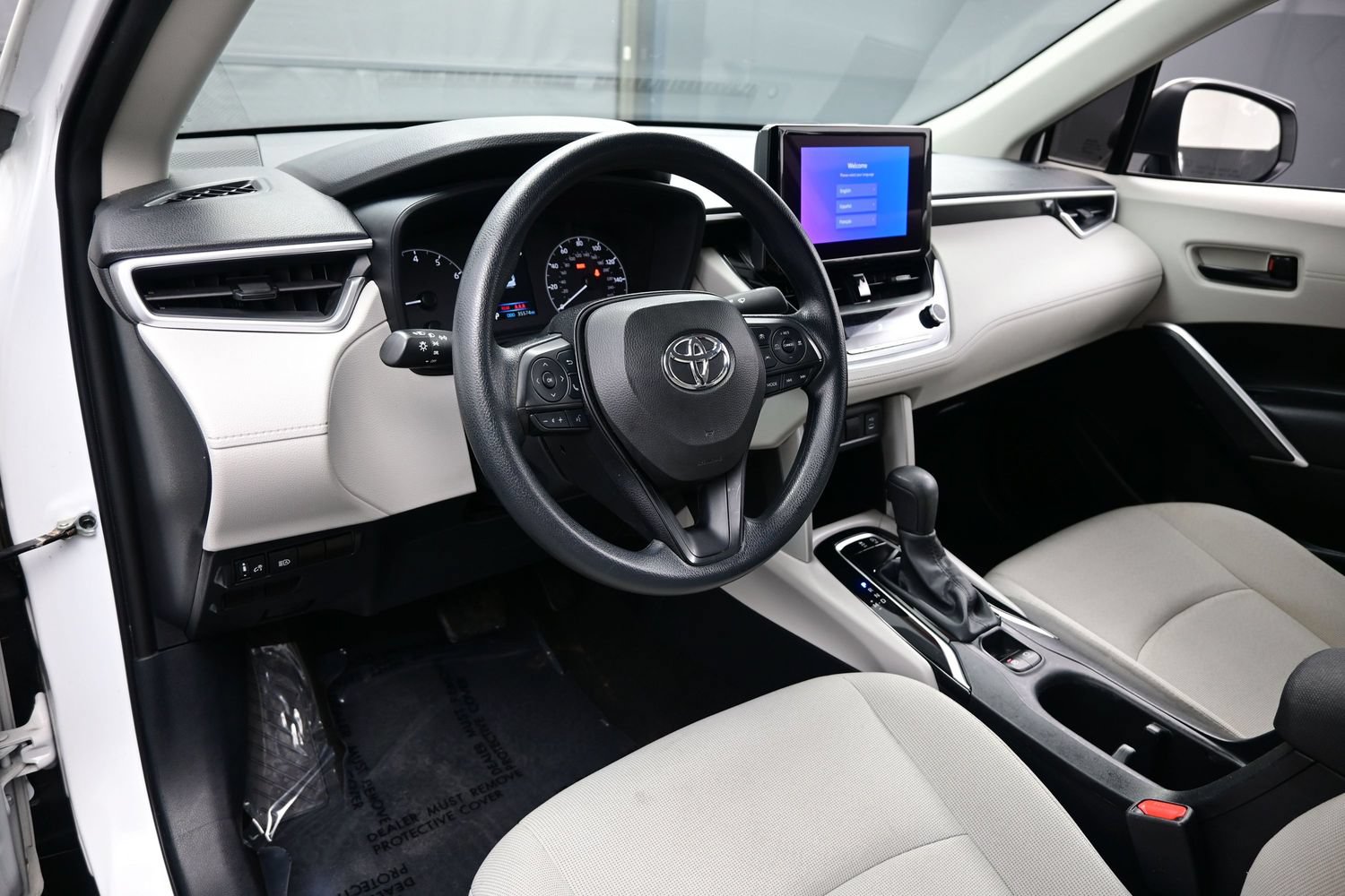 Used 2024 Toyota Corolla Cross L AWD/4WD image 11