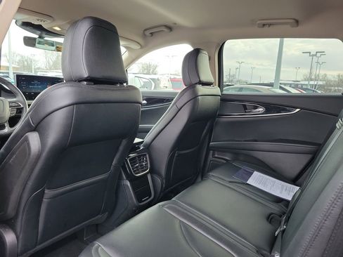 Certified 2023 Lincoln Nautilus AWD w/ Premium Package image 15