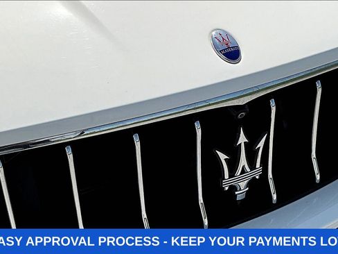 Used 2018 Maserati Levante GranLusso AWD/4WD image 41