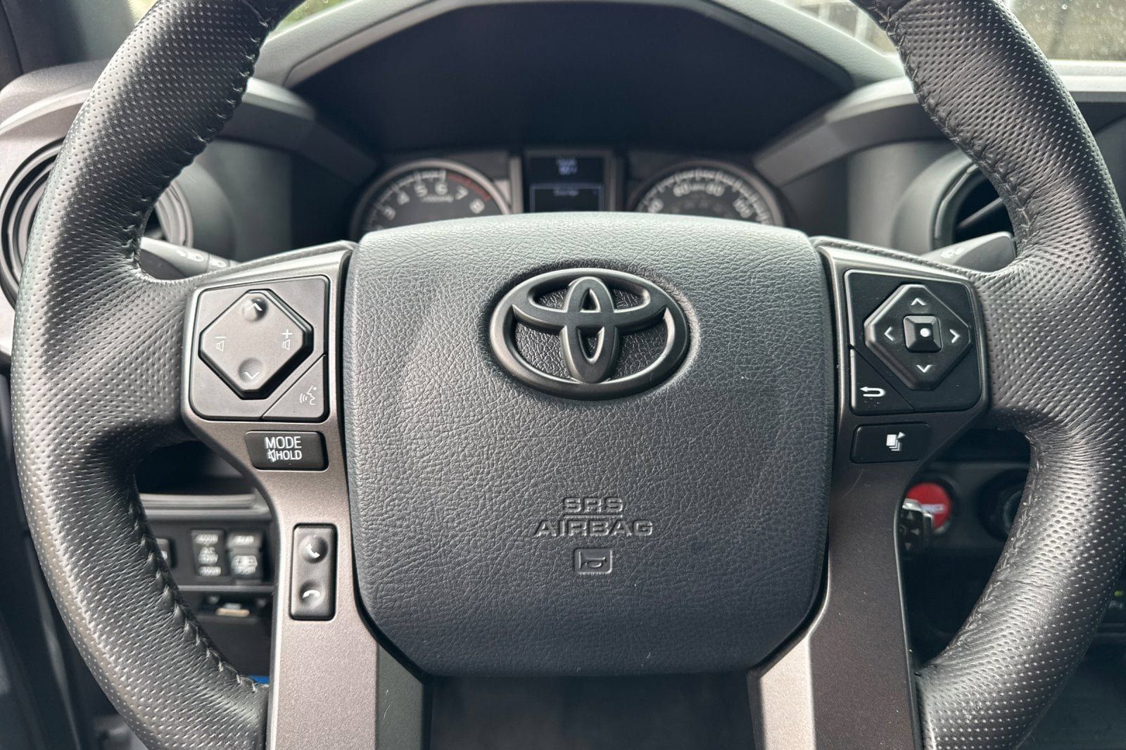 Used 2017 Toyota Tacoma TRD Pro AWD/4WD image 29