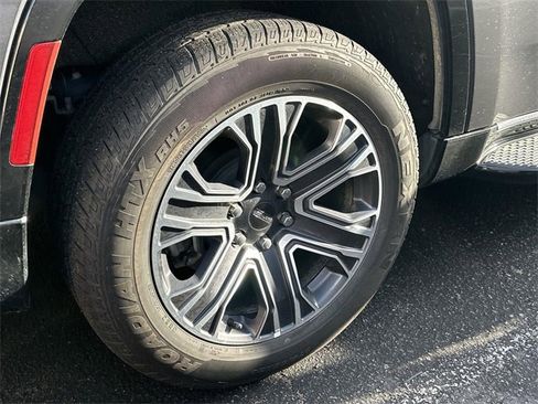 Used 2024 Jeep Wagoneer Series II image 5