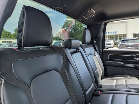Used 2024 RAM 1500 Laramie AWD/4WD image 31