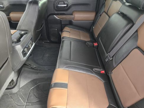 Used 2019 Chevrolet Silverado 1500 High Country AWD/4WD image 33