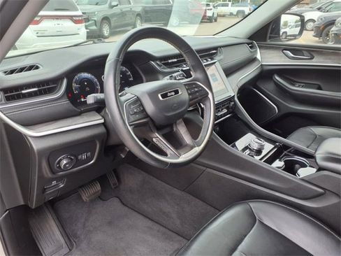 Used 2021 Jeep Grand Cherokee L Limited image 8