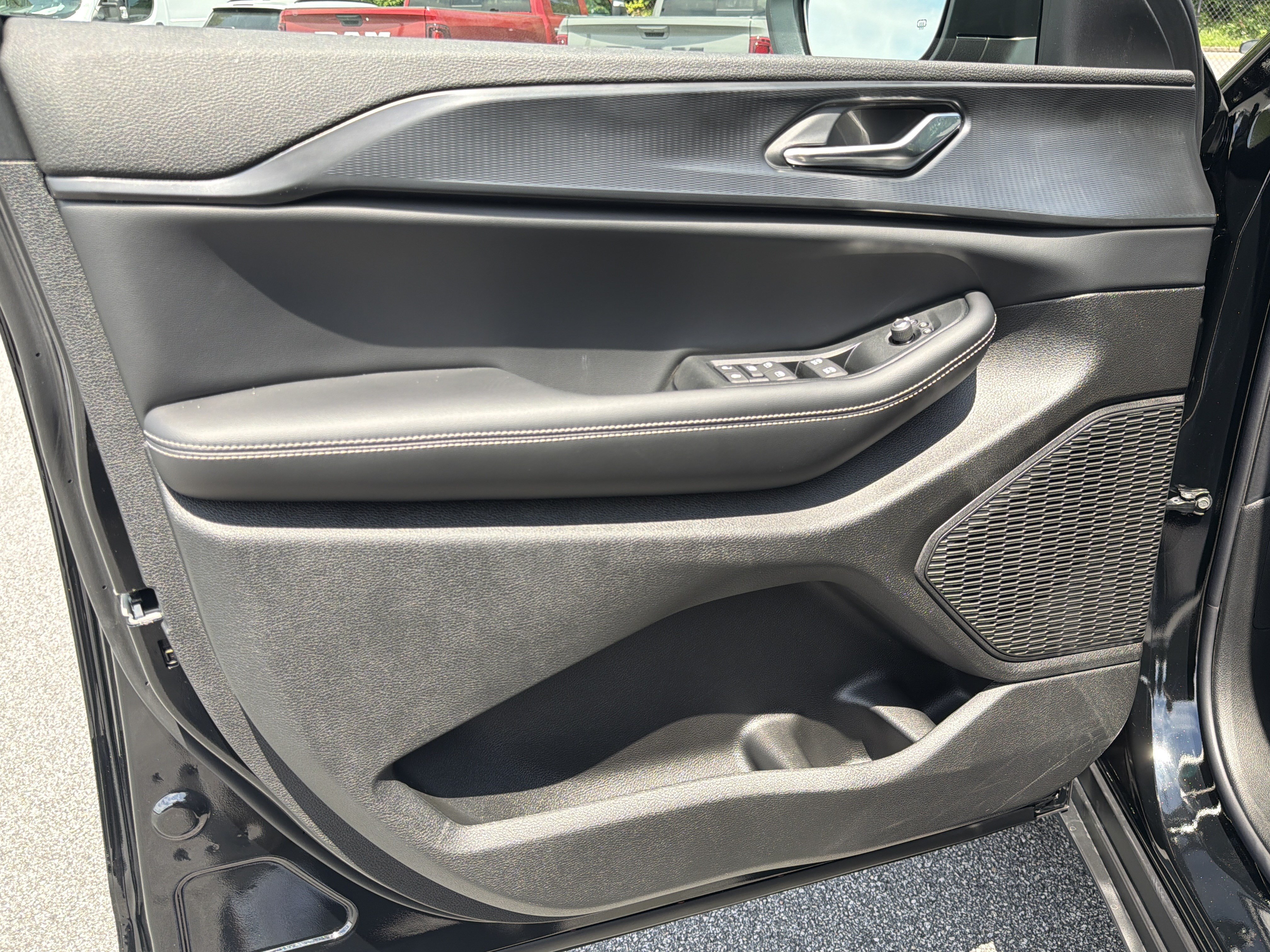 New 2026 Jeep Grand Cherokee Laredo RWD image 12