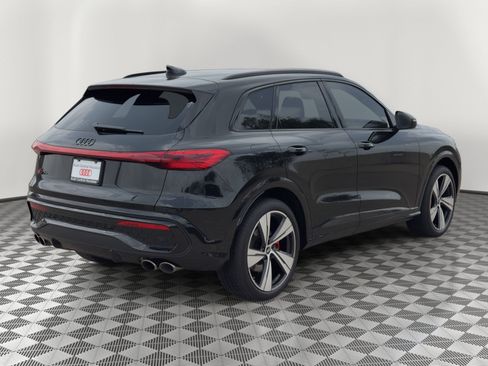 New 2025 Audi SQ5 Premium Plus AWD/4WD image 9