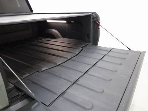 Used 2022 Rivian R1T Launch Edition image 67