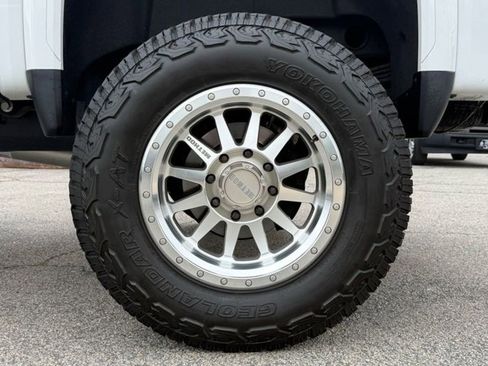 Used 2022 GMC Sierra 2500 Denali w/ Denali Ultimate Package AWD/4WD image 9