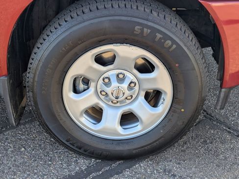 Used 2015 Nissan Titan S image 10