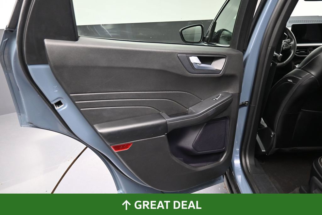 Used 2024 Ford Escape Platinum AWD/4WD image 28